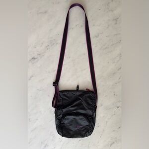 Nike Black and Purple Sporty Crossbody Bag